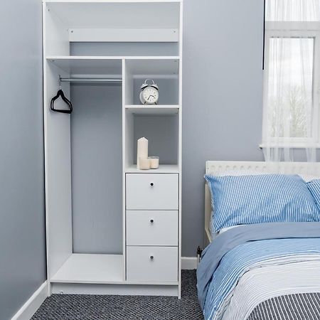 Shirley House 2, Self Catering Guest House, Self Check In, Smart Locks, 10 Min Walk To Southampton General, Aspire And Princess Anne Hospitals, Access To Fully Equipped Kitchen, Excellent Transport Links, Ideal For Longer Stays And Hospital Shifts Exteriér fotografie