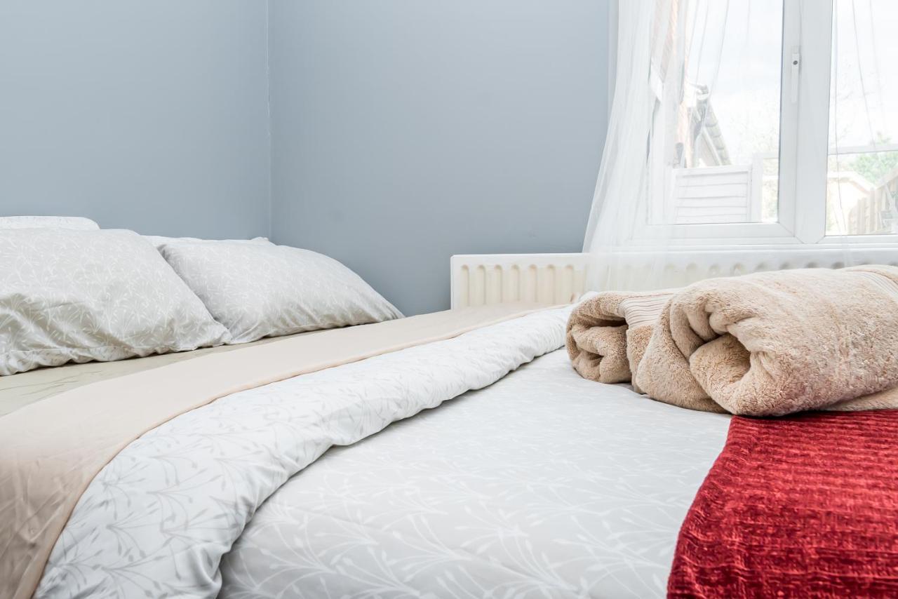 Shirley House 2, Self Catering Guest House, Self Check In, Smart Locks, 10 Min Walk To Southampton General, Aspire And Princess Anne Hospitals, Access To Fully Equipped Kitchen, Excellent Transport Links, Ideal For Longer Stays And Hospital Shifts Exteriér fotografie
