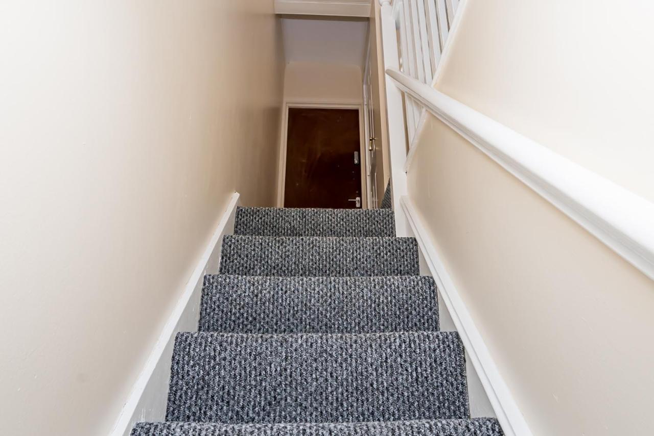 Shirley House 2, Self Catering Guest House, Self Check In, Smart Locks, 10 Min Walk To Southampton General, Aspire And Princess Anne Hospitals, Access To Fully Equipped Kitchen, Excellent Transport Links, Ideal For Longer Stays And Hospital Shifts Exteriér fotografie