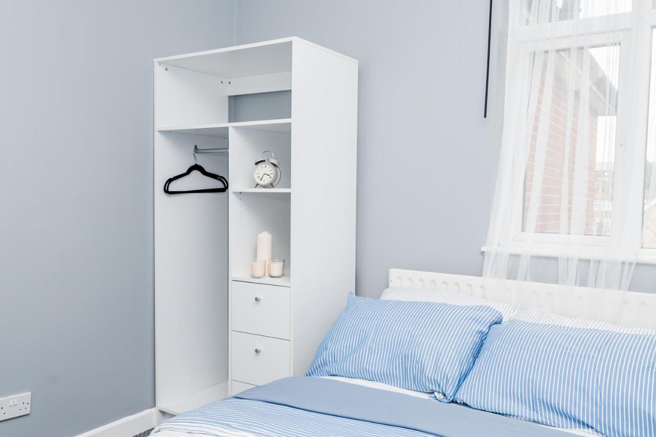 Shirley House 2, Self Catering Guest House, Self Check In, Smart Locks, 10 Min Walk To Southampton General, Aspire And Princess Anne Hospitals, Access To Fully Equipped Kitchen, Excellent Transport Links, Ideal For Longer Stays And Hospital Shifts Exteriér fotografie