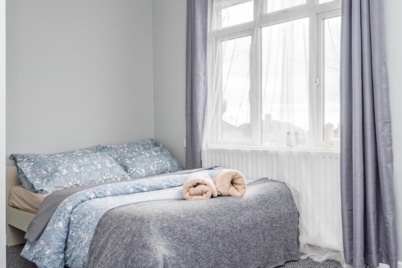 Shirley House 2, Self Catering Guest House, Self Check In, Smart Locks, 10 Min Walk To Southampton General, Aspire And Princess Anne Hospitals, Access To Fully Equipped Kitchen, Excellent Transport Links, Ideal For Longer Stays And Hospital Shifts Exteriér fotografie