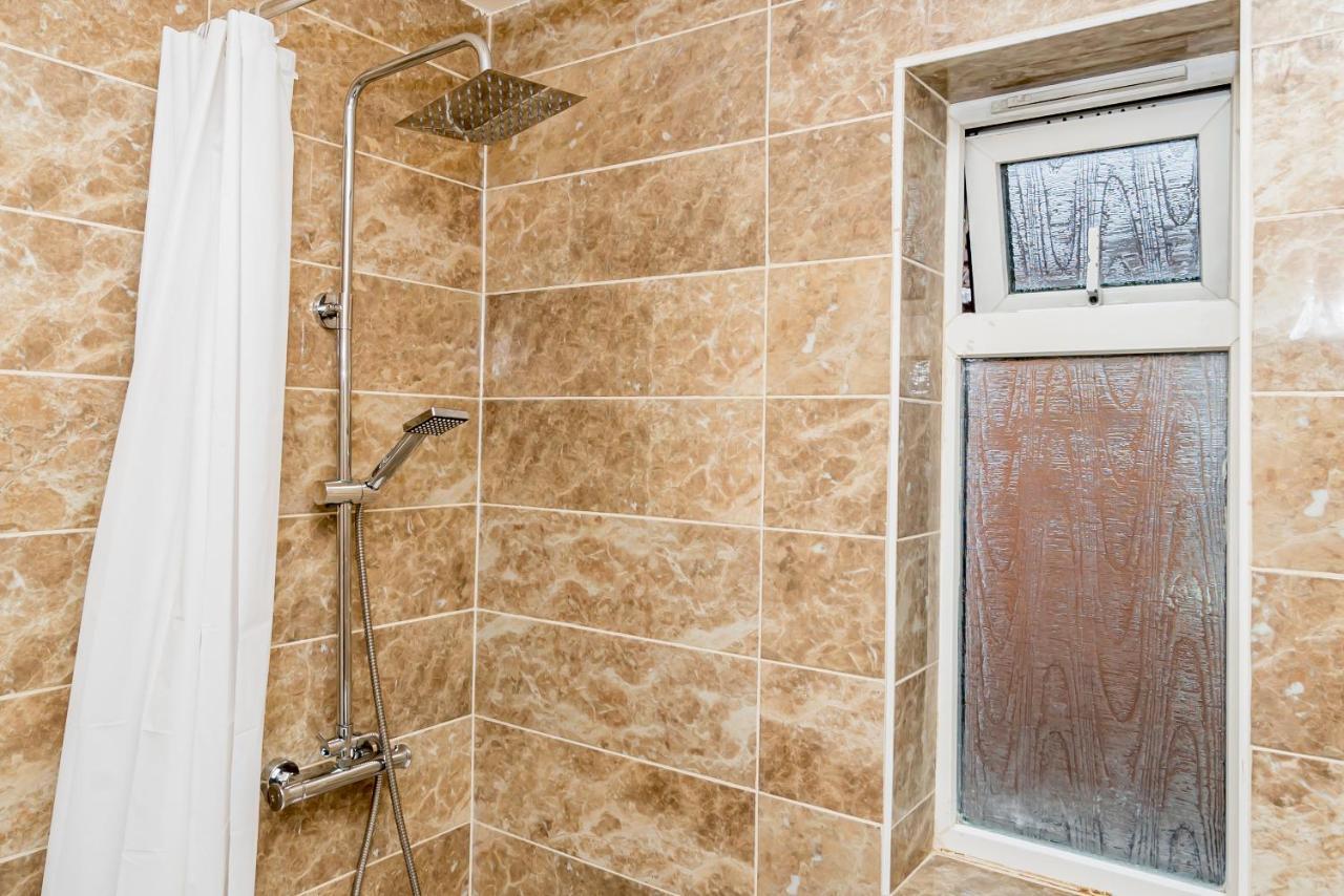 Shirley House 2, Self Catering Guest House, Self Check In, Smart Locks, 10 Min Walk To Southampton General, Aspire And Princess Anne Hospitals, Access To Fully Equipped Kitchen, Excellent Transport Links, Ideal For Longer Stays And Hospital Shifts Exteriér fotografie
